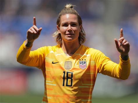 lesbian athletes|Professional Athletes Who Identify As LGBTQ+ and Proud .